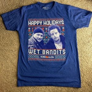 Home Alone Blue Happy Holidays Wet Bandits Christmas T-Shirt| size Medium